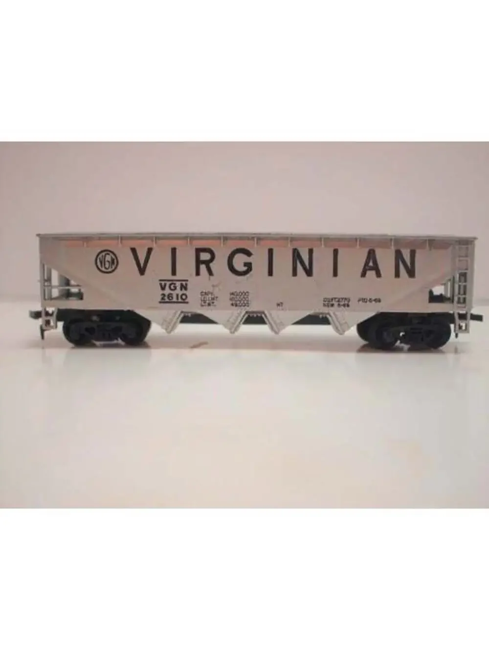 Virginian VGN 2610 Model Freight Train Hopper Car